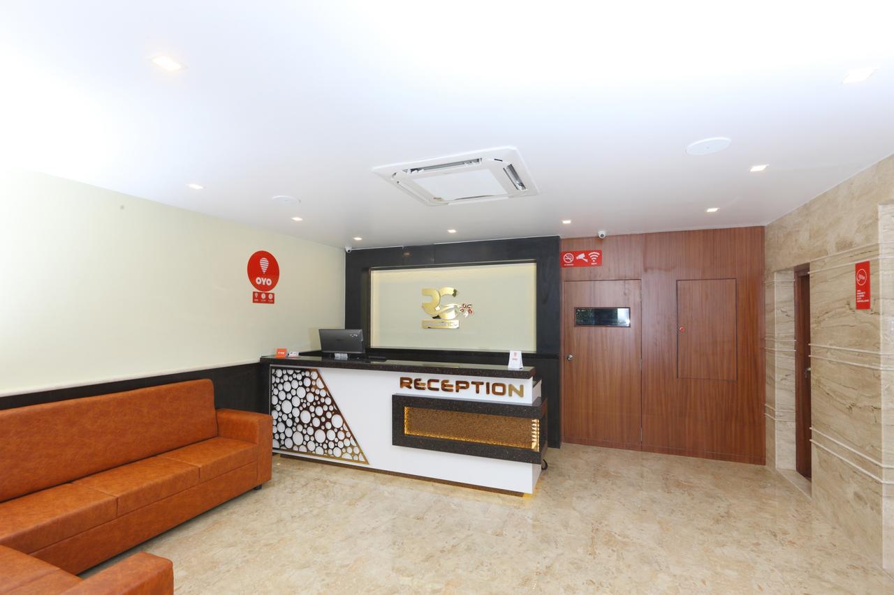 Oyo 15115 Hotel Ramcharan Residency Tirupati Exterior foto